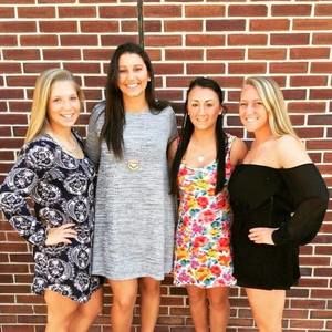 Meet your Posher, Julia