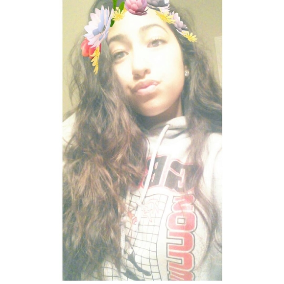 Meet your Posher, Vanessa - Picture 1 of 1