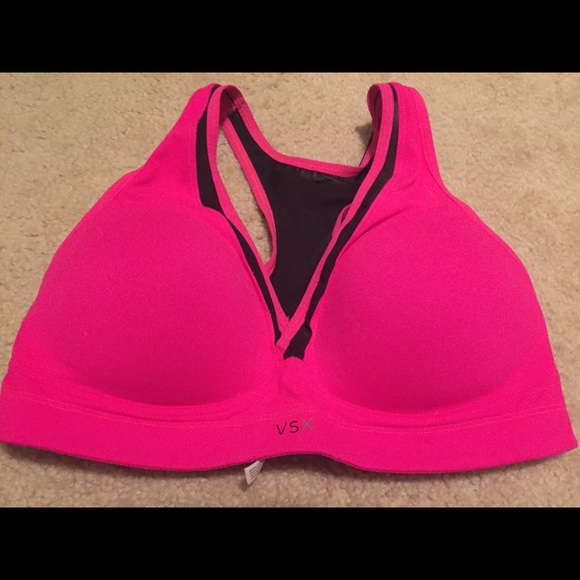 Victoria's Secret Sports bra size 34D