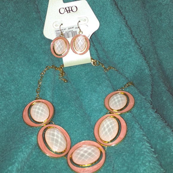 Earring/ Necklace Set