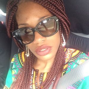 Meet your Posher, Crystal