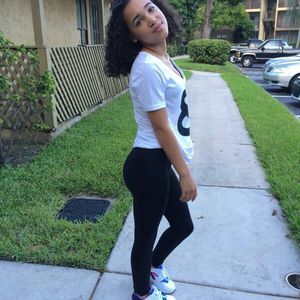 Meet your Posher, Ciara