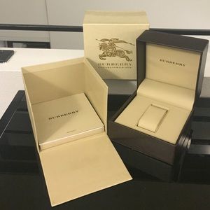 💕 Burberry watch box ✨