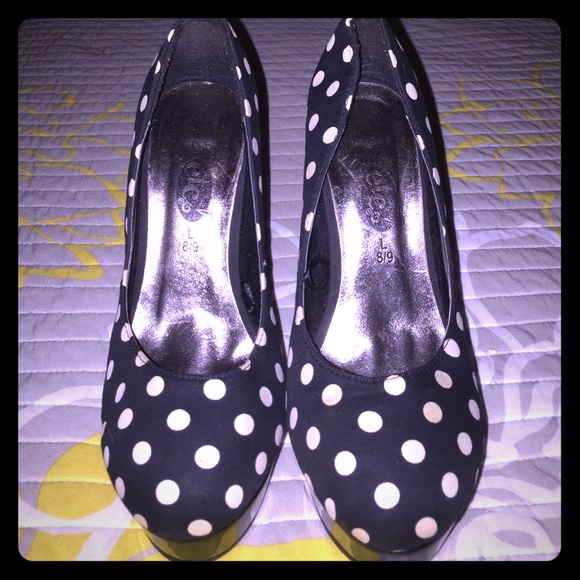 Polka dot heels