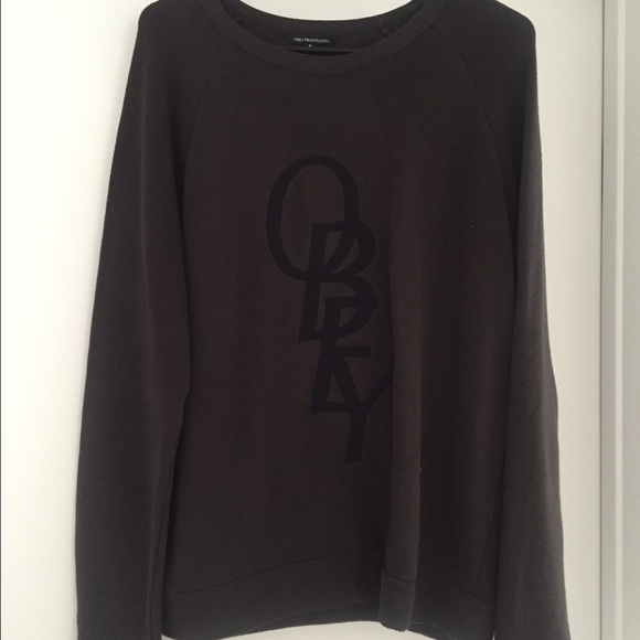 Obey sweatshirt