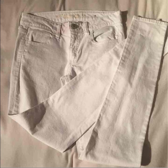 SOLD ON MERC!! American Eagle skinny jeans