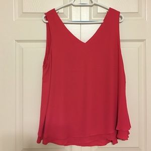🆕 🌺STUNNING TIER LAYERED TOP🌺