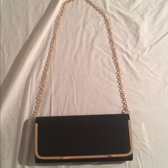 ALDO BLACK & GOLD CLUTCH
