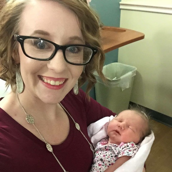 Meet your Posher, Lacey