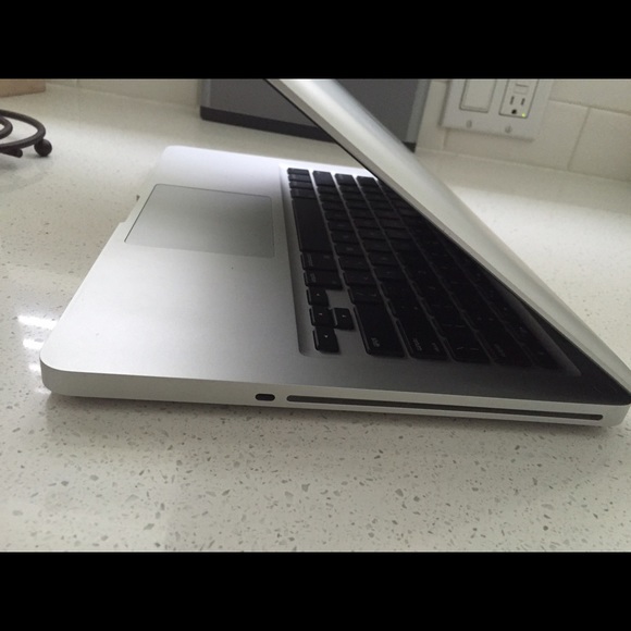 2012 MacBook Pro - Picture 4 of 4