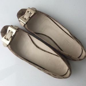 Gucci GG logo Flat