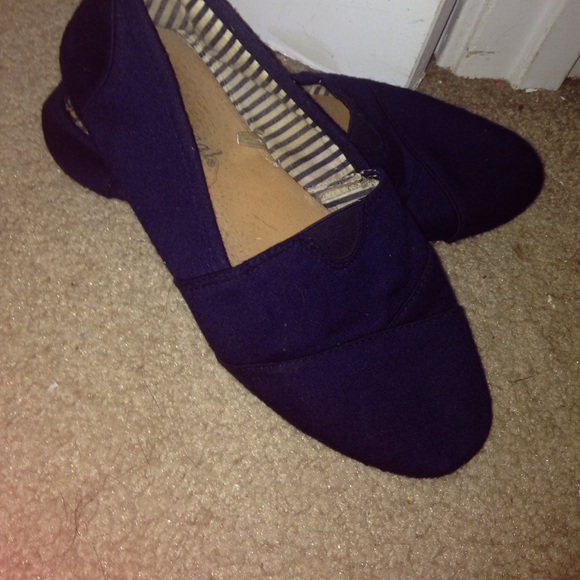 Cute Navy Blue Flats