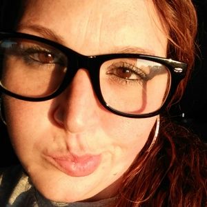 Meet your Posher, Lindsey