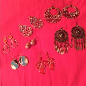 7 pair of earrings