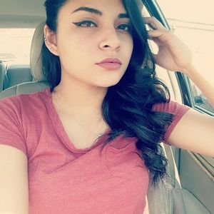 Meet your Posher, Alison