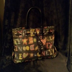 Dooney & Bourke Purse