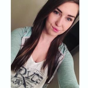 Meet your Posher, Liesha