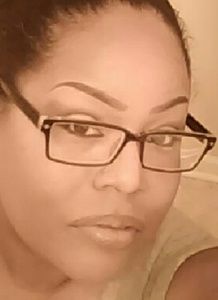 Meet your Posher, Cassandra