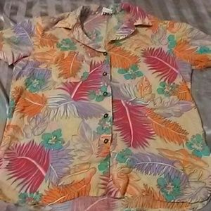 Vintage ladies Hawaiian aloha shirt