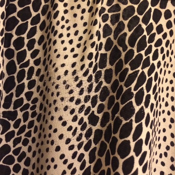 Parker open shoulder blouse - Picture 4 of 4