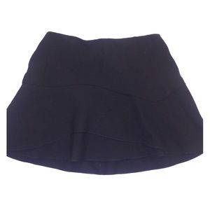 Zara mini skirt !! Never worn !!!