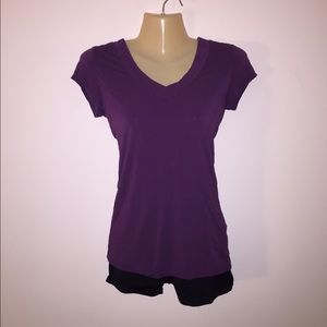 Cute, basic tee. Merona brand.