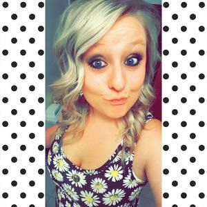 Meet your Posher, Erika lee