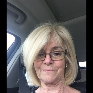 Meet your Posher, Carol