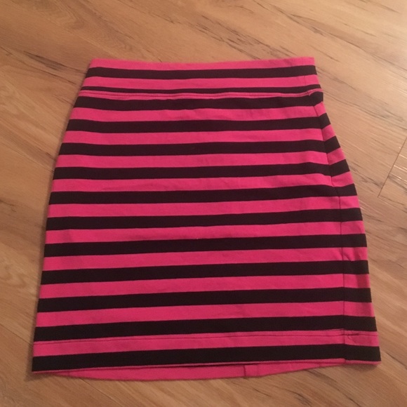 🇺🇸flash sale 🇺🇸Striped skirt