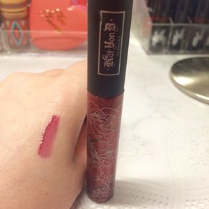 Kat Von D - Lightening Lipgloss - Stormy ⛈⚡️