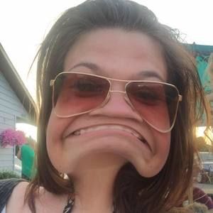 Meet your Posher, Kara