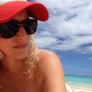 Meet your Posher, Annie