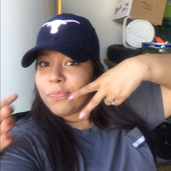 Meet your Posher, Bella