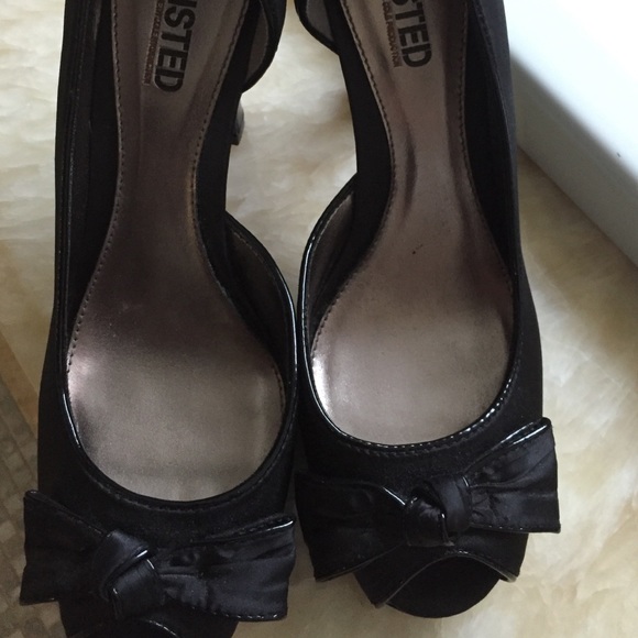 Black pumps - Picture 4 of 4