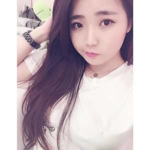 Meet your Posher, Lina