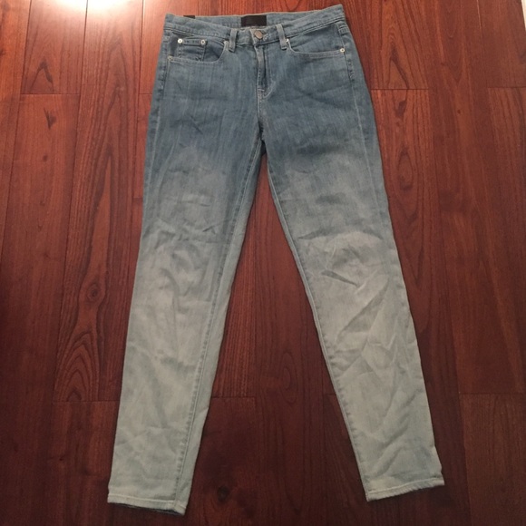 Vince Mason Relaxed Rolled Blue Ombré Jeans 26