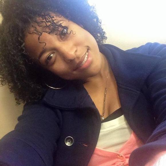 Meet your Posher, Janelle