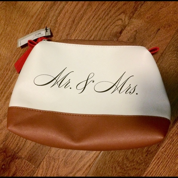 Cosmetic bag