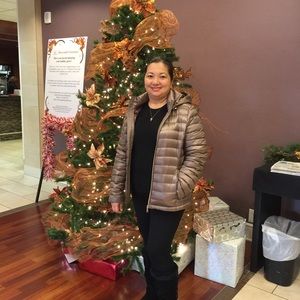 Meet your Posher, Gins