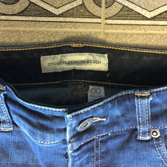 Chico's Platinum Denim Jeans. Size 00. - Picture 2 of 4