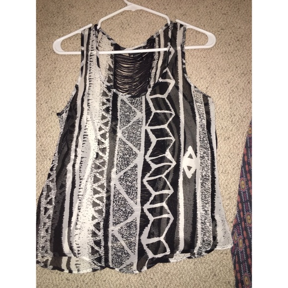 Tank top - Picture 1 of 2