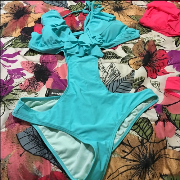 NWT EXPRESS MONOKINI BUNDLE - Picture 3 of 3