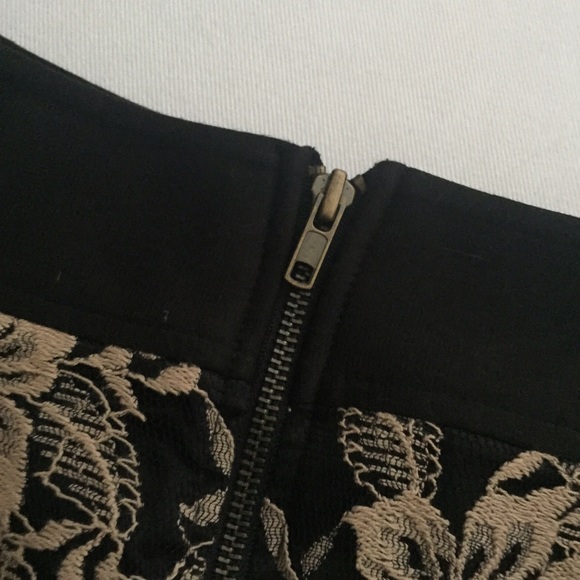 Mini Skirt - Picture 3 of 3
