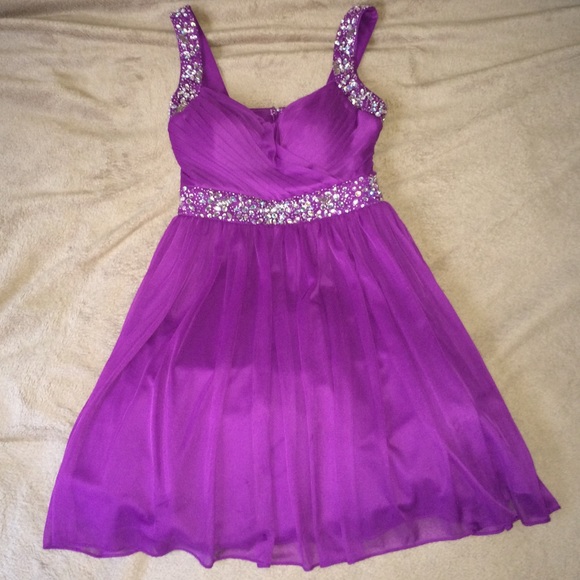 A strikingly purple, special occasion dress! <3