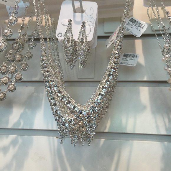 Meet your Posher, Denise