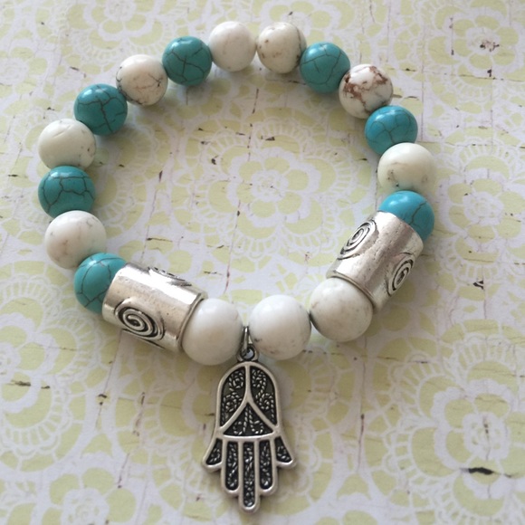 Turquoise beaded bracelet