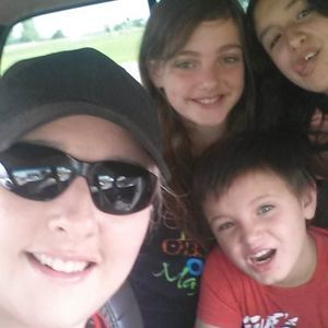 Meet your Posher, Crystal