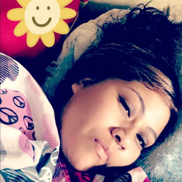 Meet your Posher, Eva - Picture 1 of 1