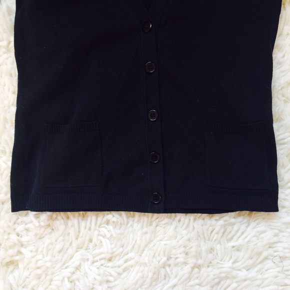 Classic Black Cardigan with Front Pockets! - Picture 5 of 5