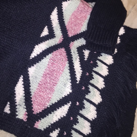 Navy Blue Abercrombie Sweater Jacket . ❄️💕 - Picture 2 of 3